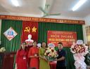 cha me hoc sinh tang hoa.jpg - 